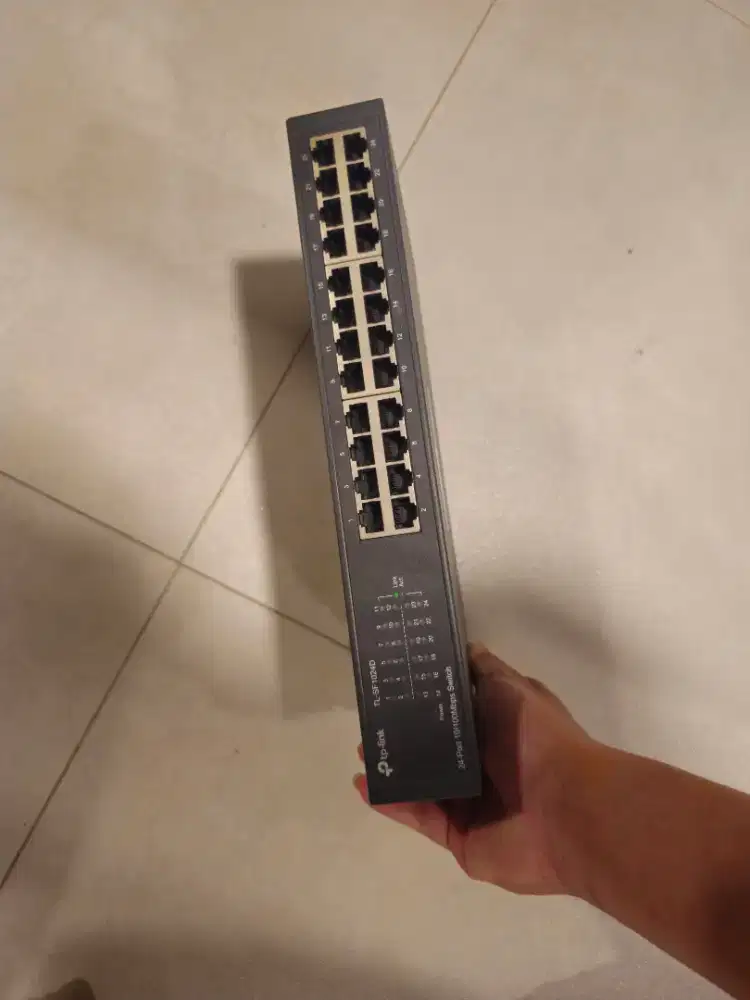 TP-Link SF1024D Switch 24 Port Steel Case