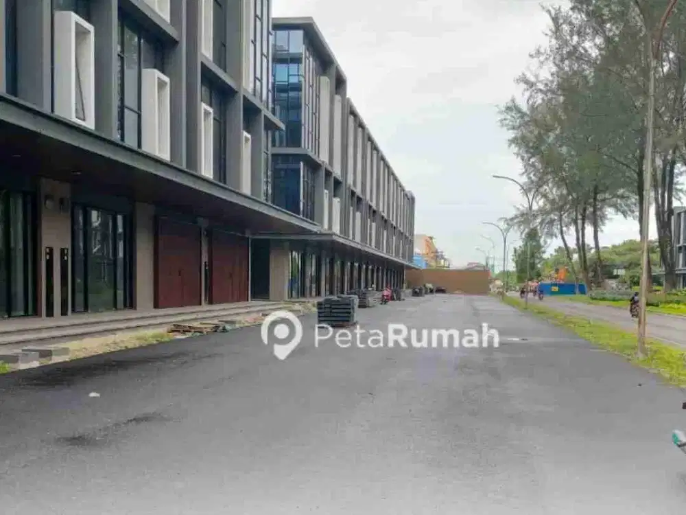 RUKO USAHA KOSONG 3 LANTAI CITRALAND DEKAT MALL