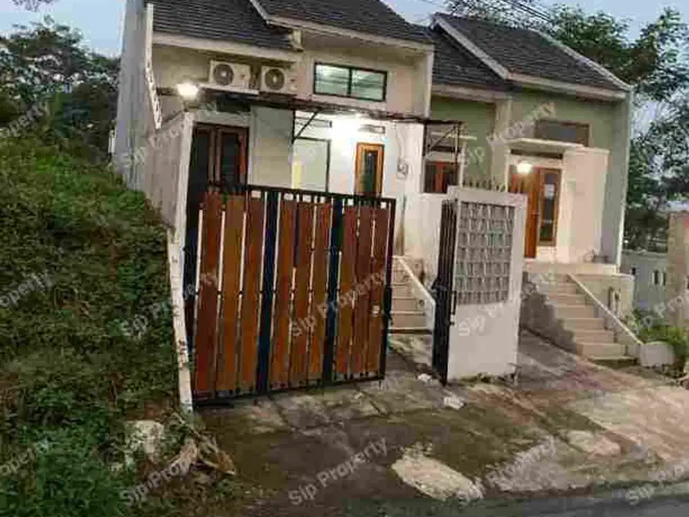 Rumah Cantik Bagus di Jl Utama Leyangan Ungaran - Semarang