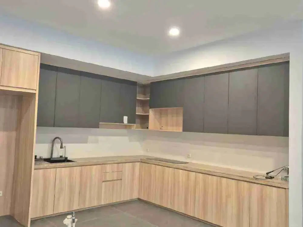 Rumah Baru Alam Sutera – Bangunan Mandiri | Seberang Sport Club | Private Lift