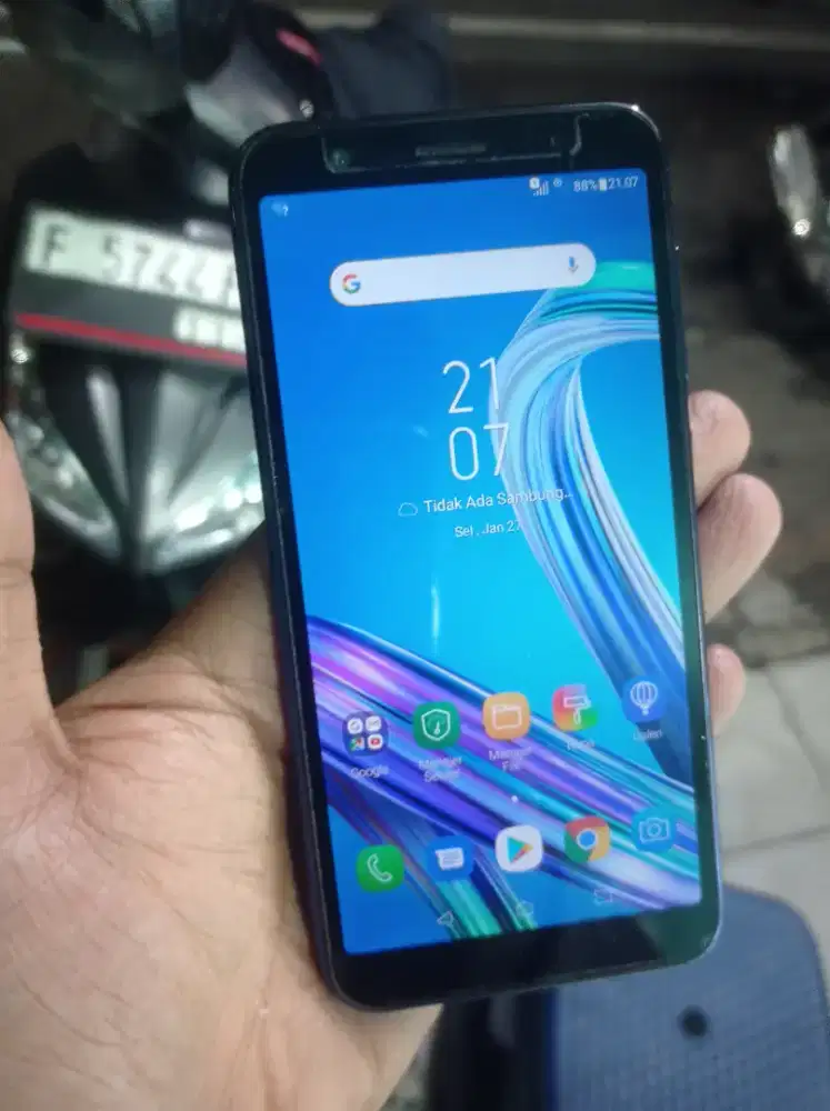 Asus Zenfone live l1