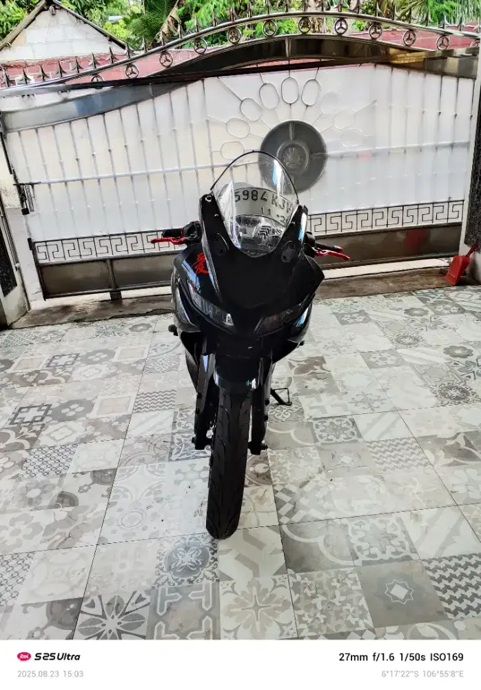 Sepeda Motor Yamaha BK6 YZF R15 Tahun 2017