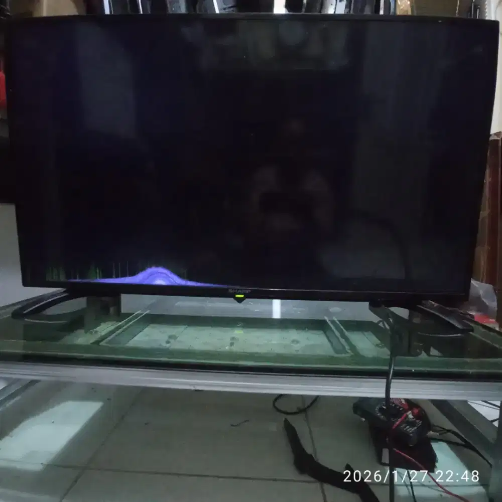 Tv Sharp 40 inci LC-40LE185i