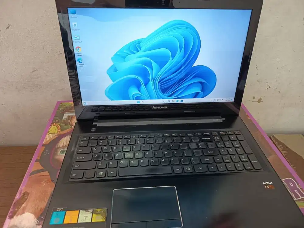 Laptop LENOVO Z50-75 AMD Quad Core | BEKAS Berkualitas