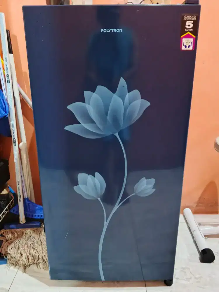 KULKAS POLYTRON 1 PINTU LIKE NEW
