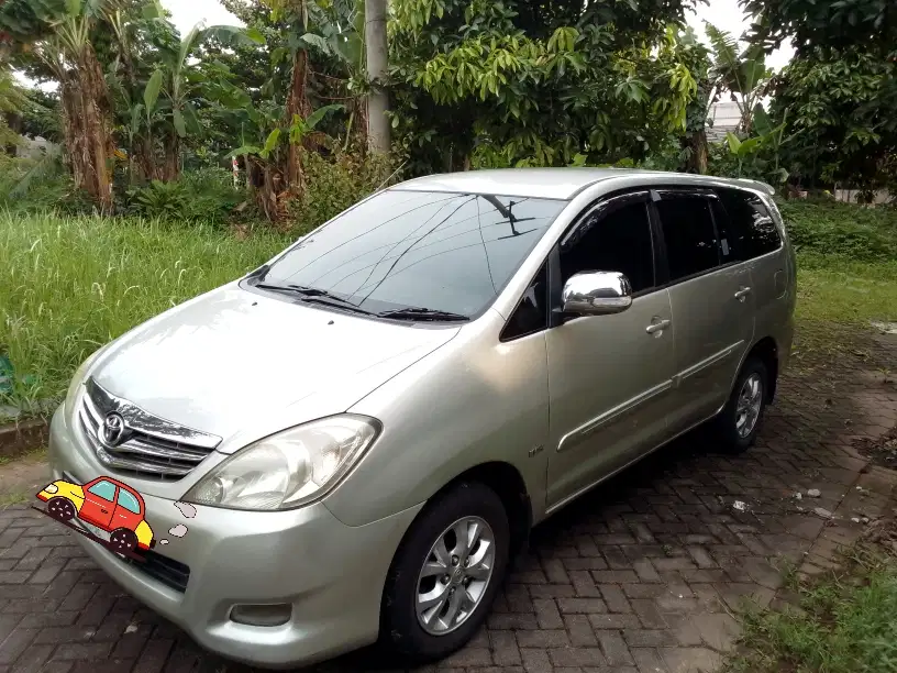 Toyota Kijang Innova 2010 Bensin