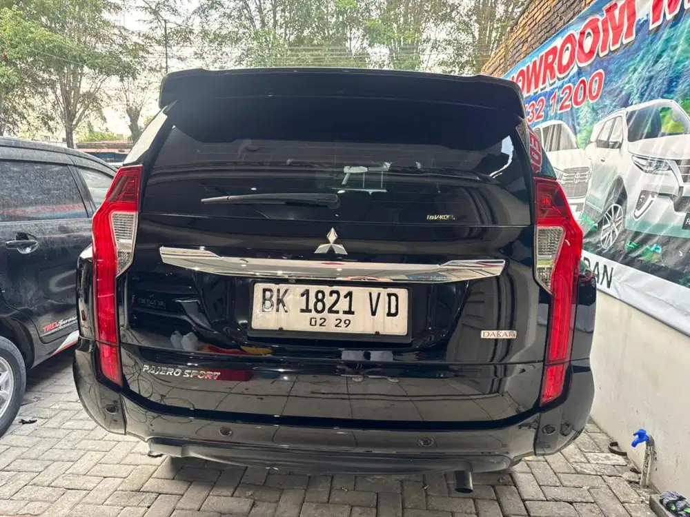 MITSUBISHI PAJERO SPORT DAKAR DIESEL  PAJERO PAJAK BARU TANGAN PERTAMA
