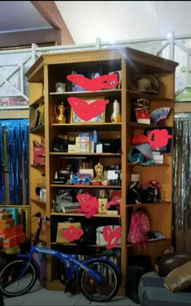 Lemari serbaguna tinggi 2.5 meter. Kayu Jati. Model langka