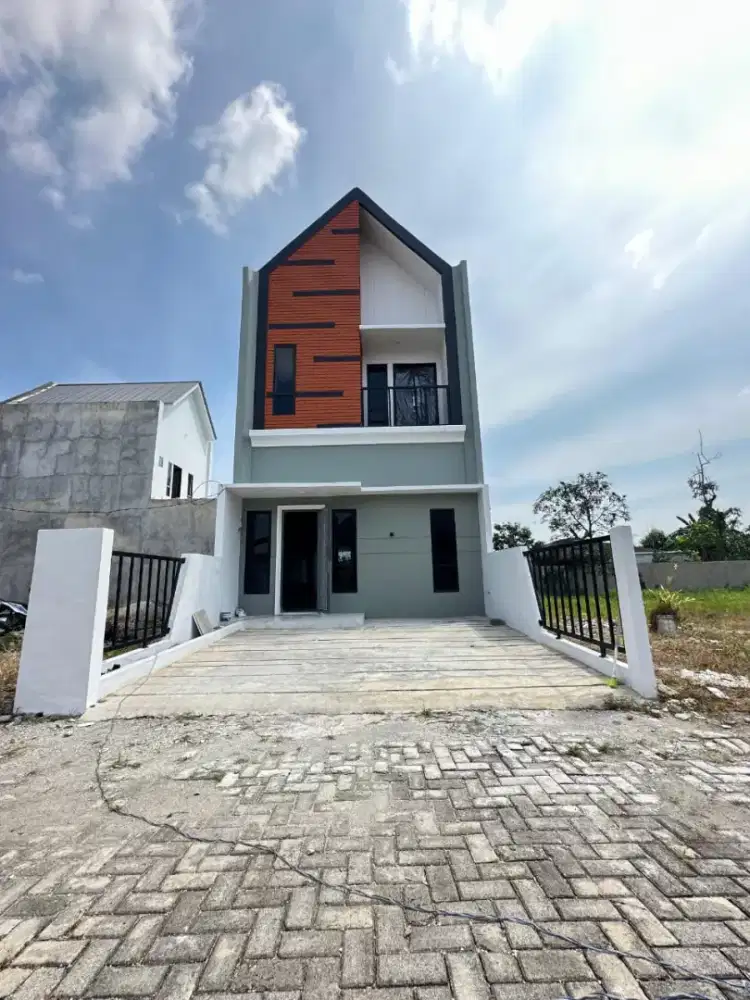 KOMPLEK ROYAL CATALIA MODEL INDUSTRI