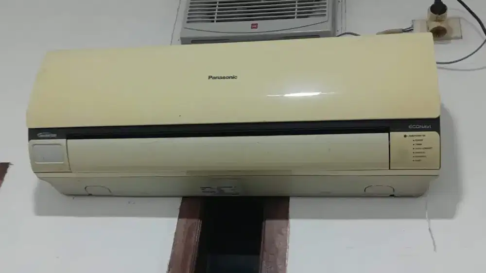 AC Inverter 1 Pk ecolife