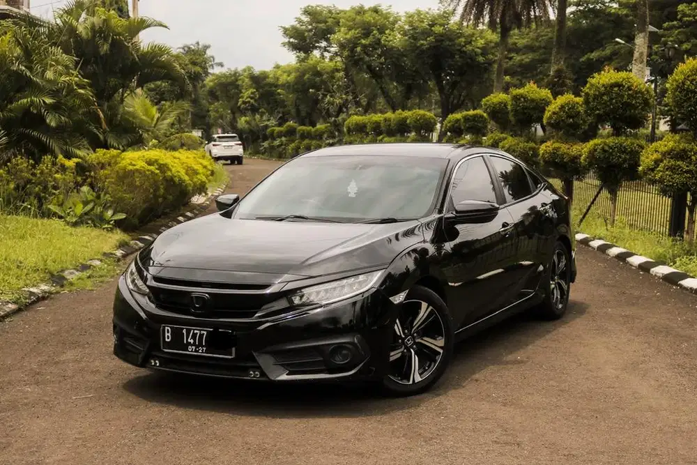 (CASH) Honda Civic Turbo Sedan 2017