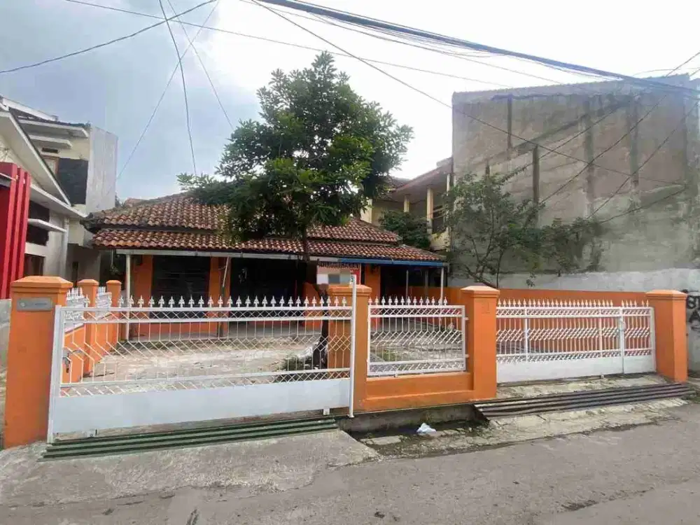 Rumah luas di Cijawura bisa untuk kantor dan hunian tempat tinggal