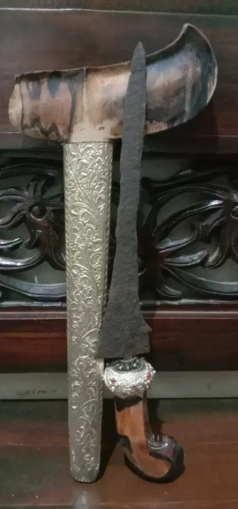 Keris Patrem Sepuh Asli Lawasan