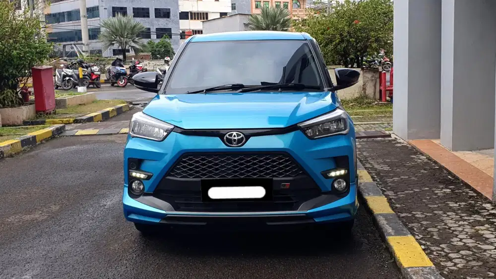 Km26rb toyota raize turbo gr sport non tss cvt matic 2024 biru