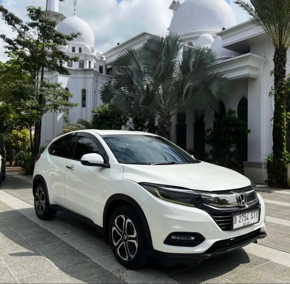Honda HRV SE 1.5 AT Pearl White