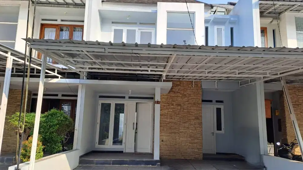 Pesona Harapan Indah, rumah 2 lt 3 KT siap huni, sblh Bulevar Hijau