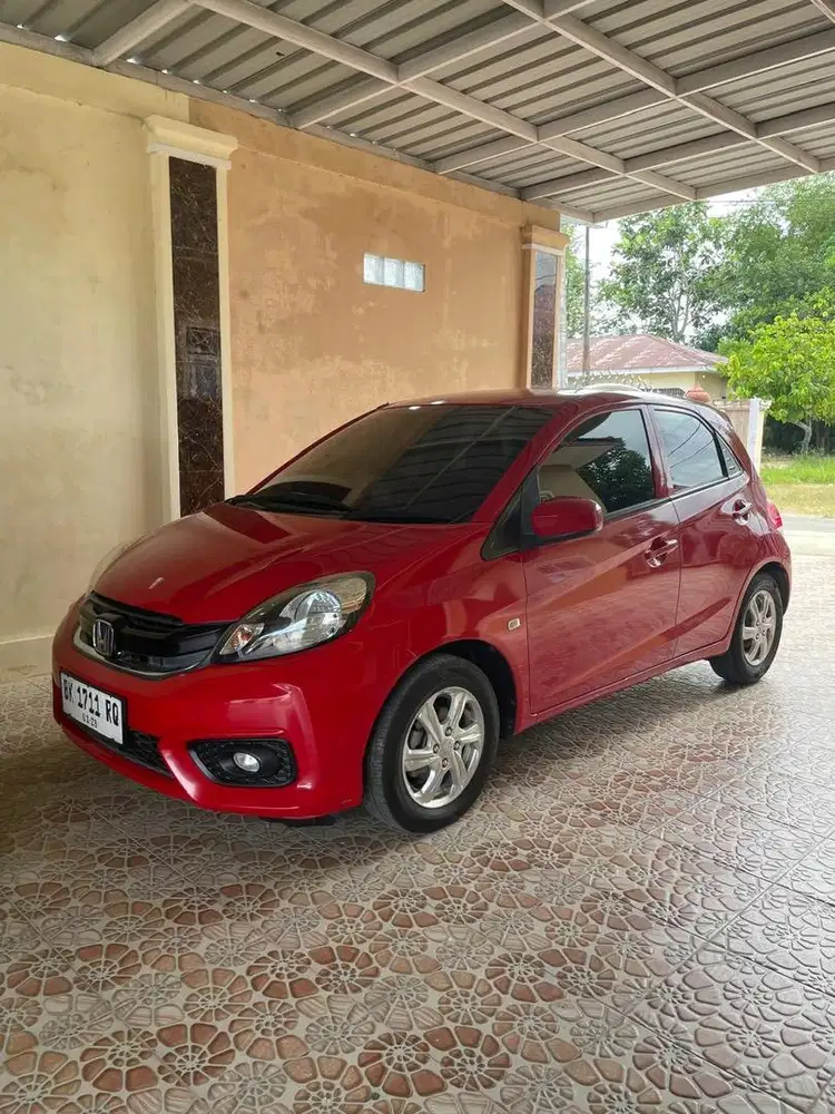 MOBIL BRIO 2017 (Manual)