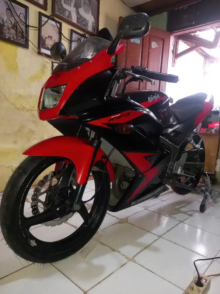 Kawasaki ninja 150rr new