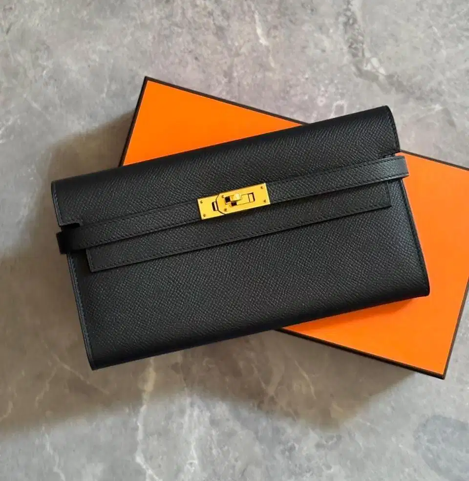 Preloved Kelly wallet black epsom ghw #D