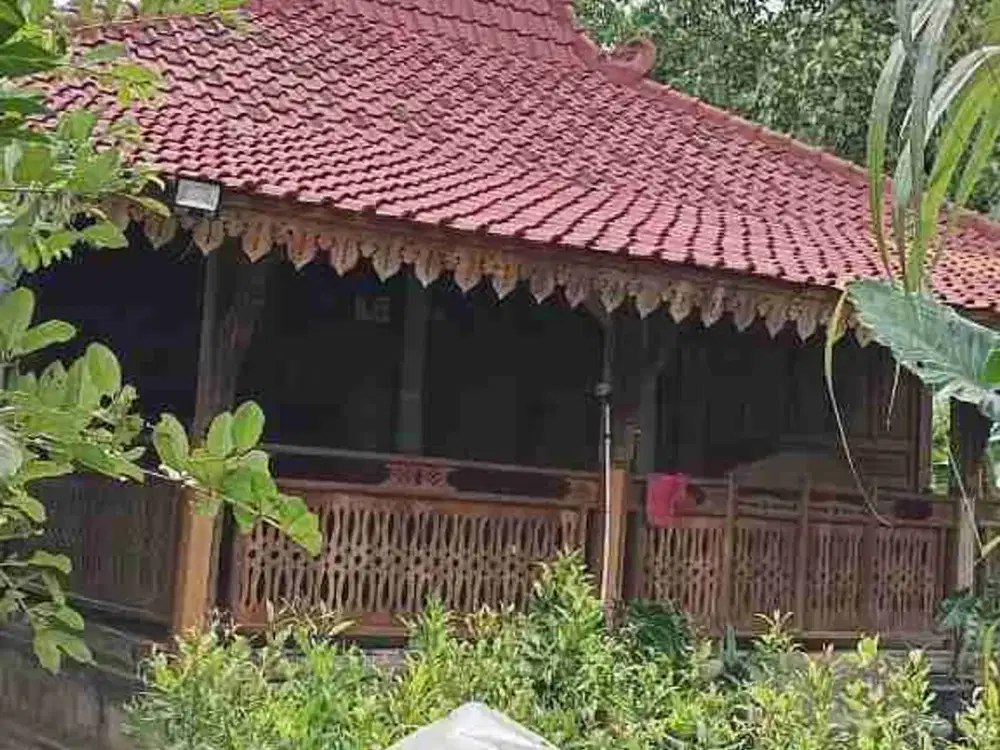 Di jual satu Yunit villa moderent bermodel bahan kayu jati full lokasi Purwakarta desa salam cianjur