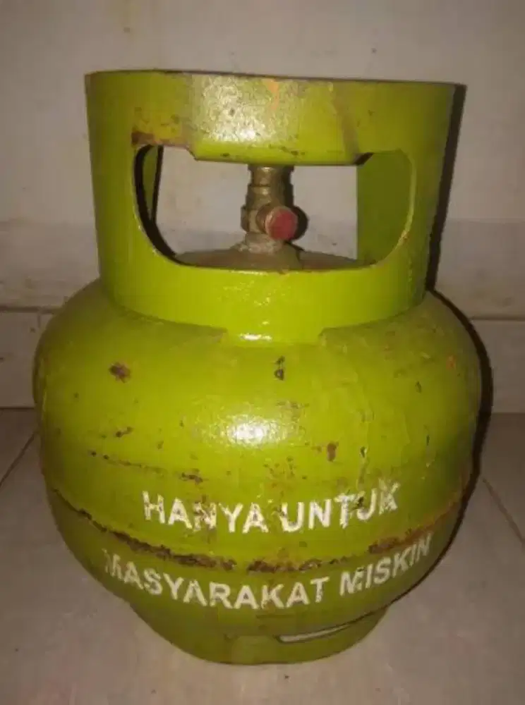 Menerima / tampung tabung gas kosong