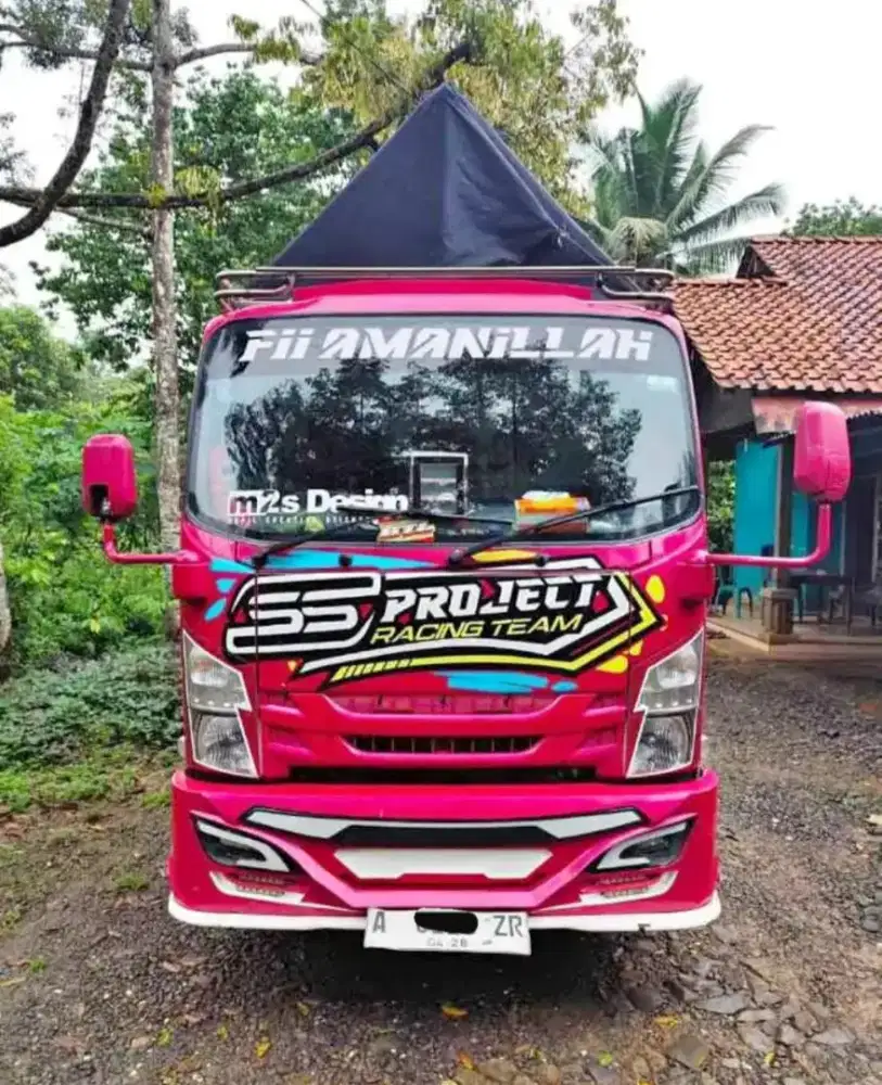 ISUZU NMR 81 BAK KAYU