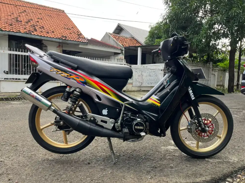 Jual aja fizr tahun 2000