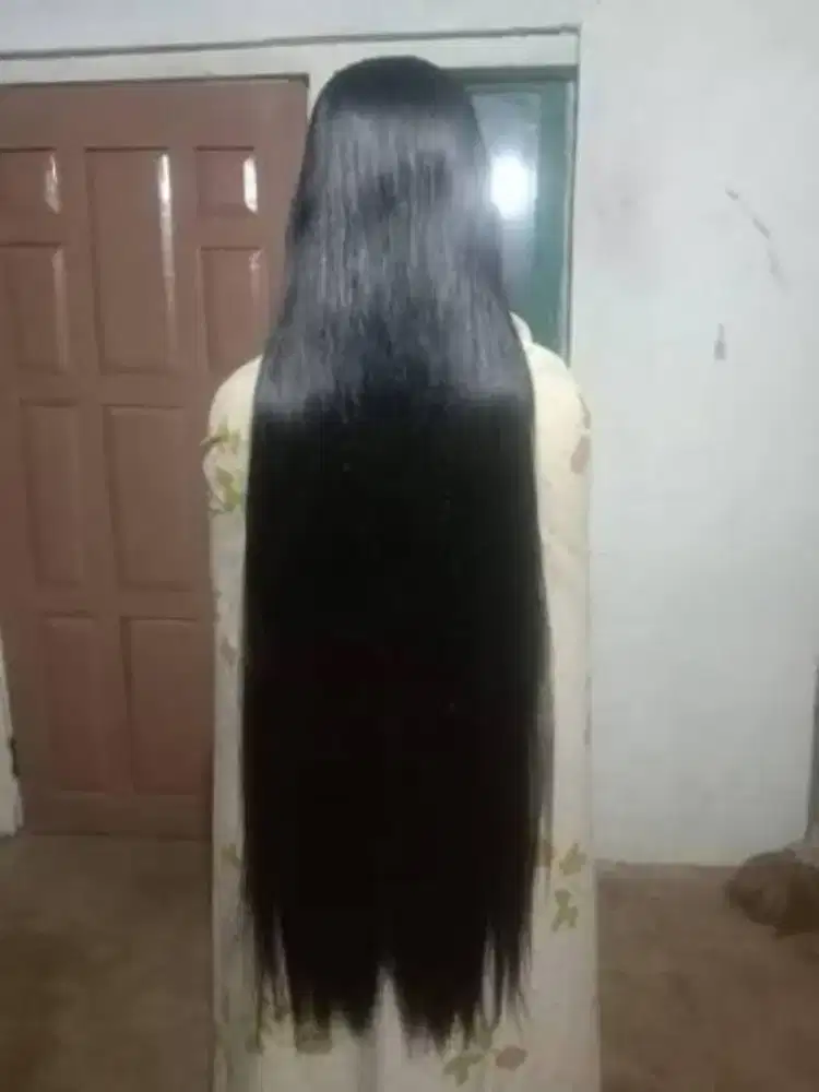 Dicari model rambut panjang