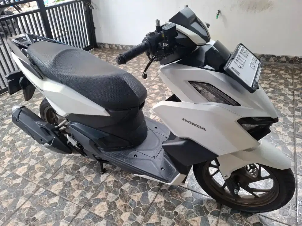 Km12rb keyless, honda vario 160 CBS iss LED 2025 bln 3 pajak panjang.