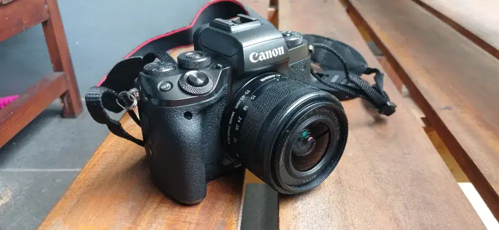 Kamera Camera Mirrorless Canon EOS M5 Mulus Fullset Murah Malang Raya