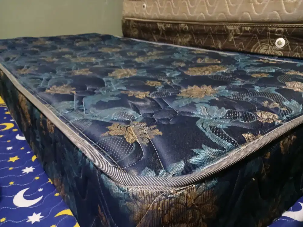 Springbed central utuh baik pir ok uk single monggo