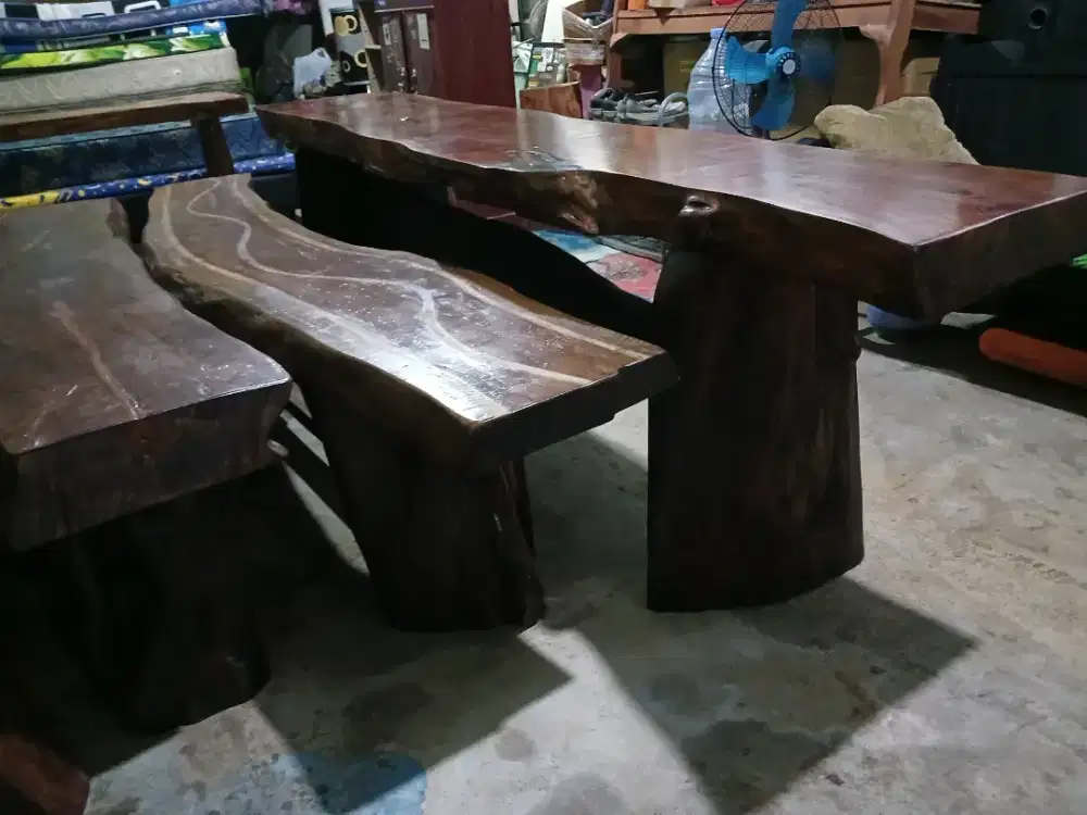 Meja solid tebal dan puanjang juoooz berat mantap polll