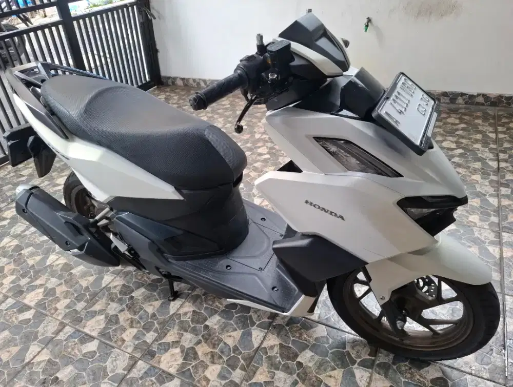 Km12rb keyless, honda vario 160 CBS iss LED 2025 bln 3 pajak panjang.