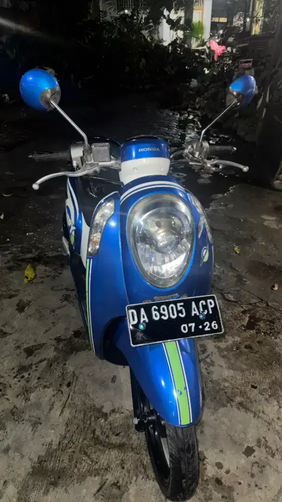 Di jual motor honda scoopy 2016