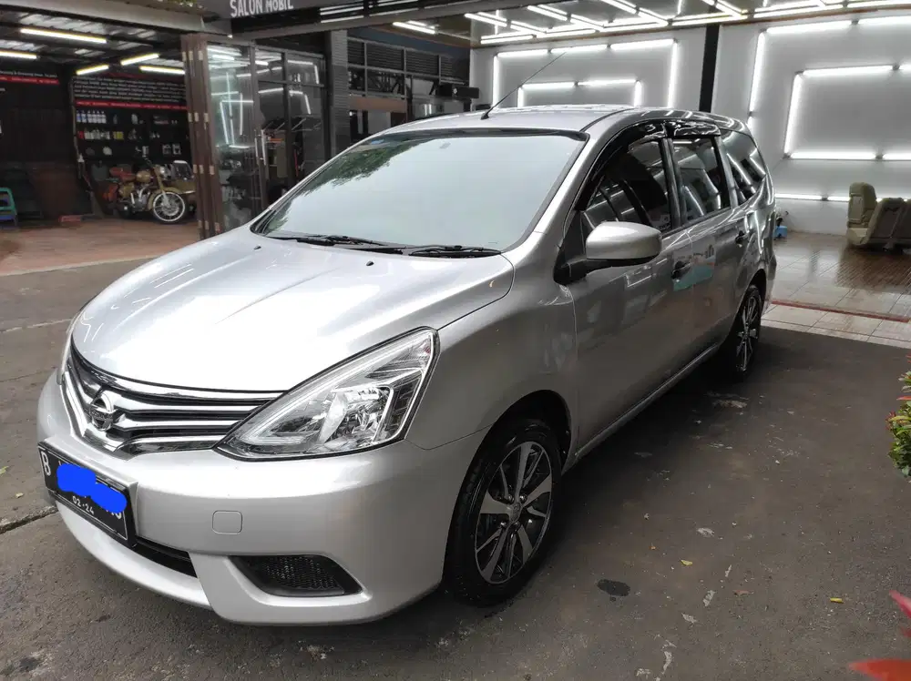 Nissan Grand livina 2017 Bensin