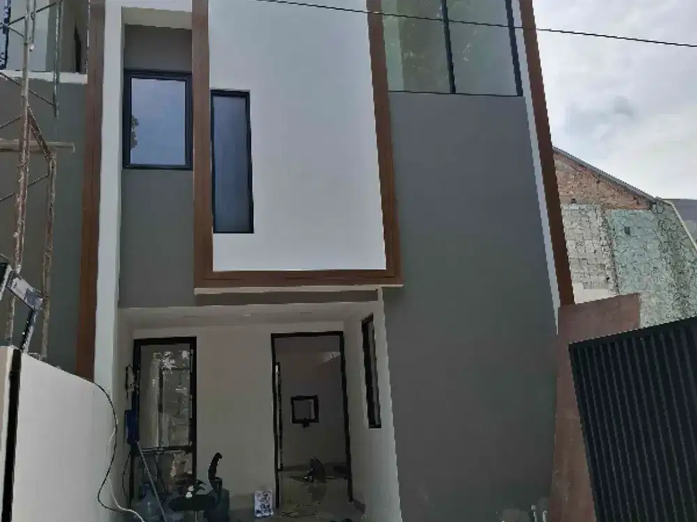 Rumah baru, 3 lantai, Citra Garden 2