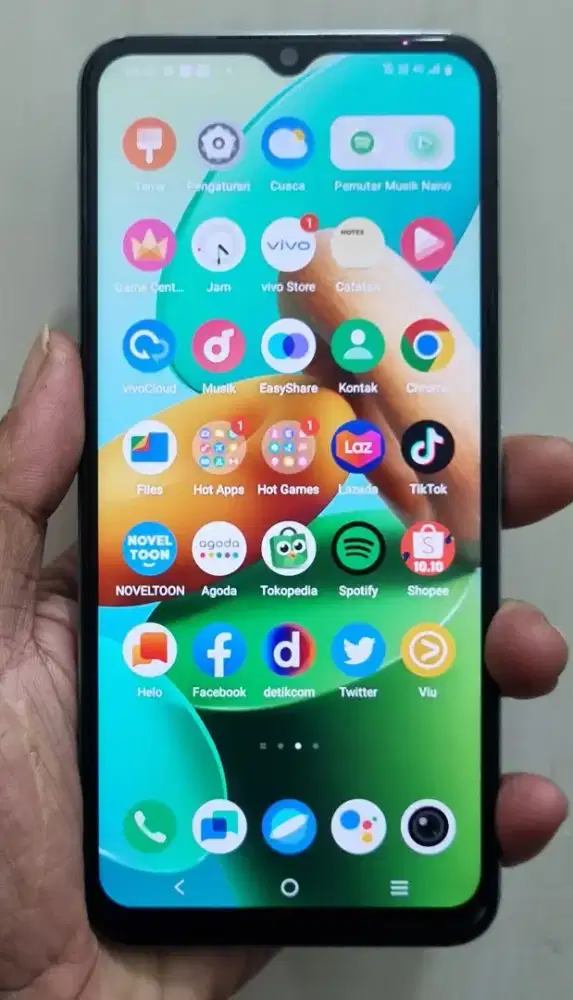 Vivo y22 ram 4/64gb hp chargeer