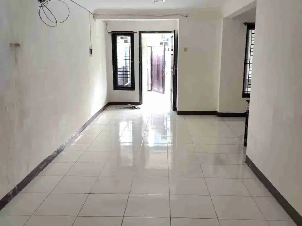 Disewakan Rumah sunter 2 Lt Jalan 2 mobil Jakarta utara