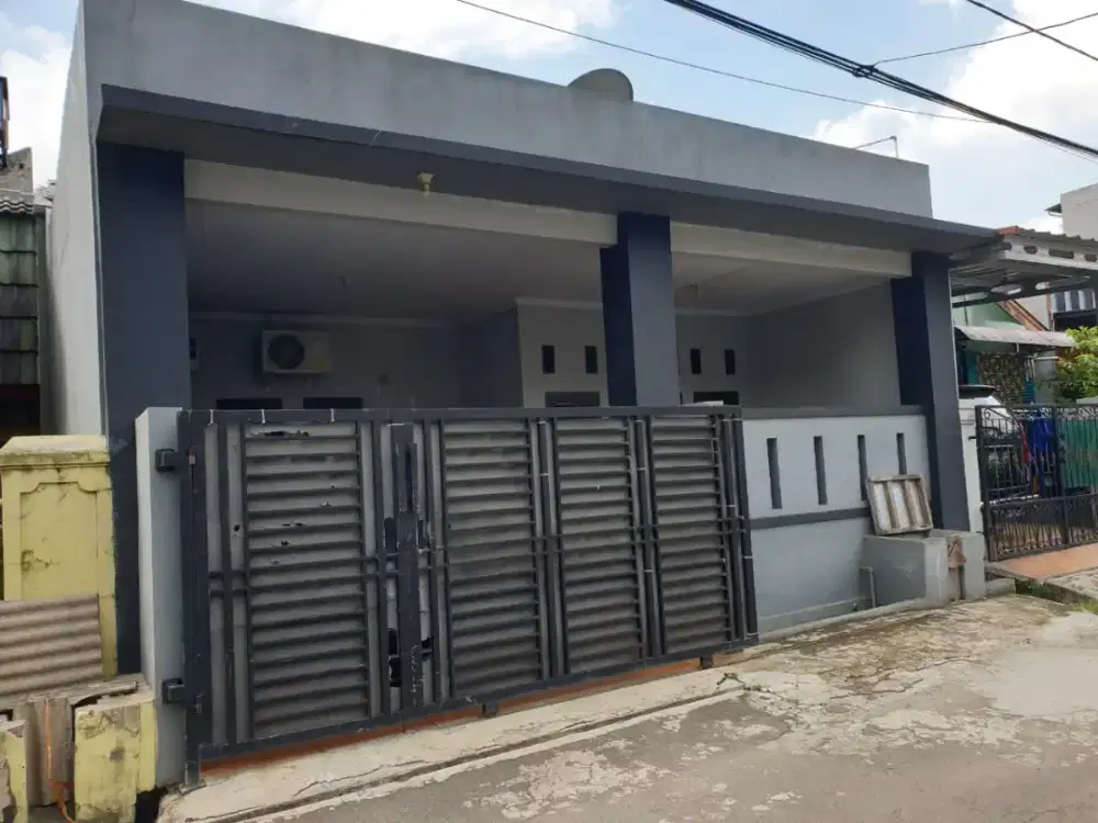 Di jual rumah rapi  di Titian kencana Bekasi