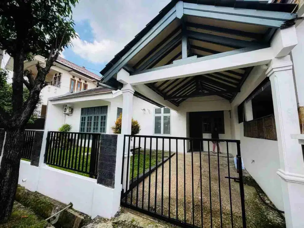 Disewakan Rumah 2 Lantai di Kemang Pratama Bekasi