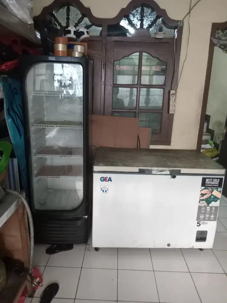dijual showcase dan frezzer