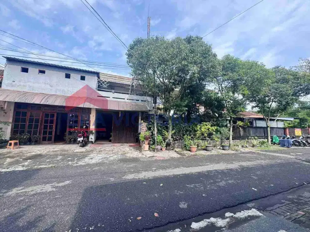 Rumah Nyaman Banyak Kamar di Lokasi Tenang dan Strategis di Pusat Kota Malang dekat Kampus UnMer, Kuliner Kawi dan Langsep, Cocok untuk Rumah Tinggal dan Kantor / Cafe