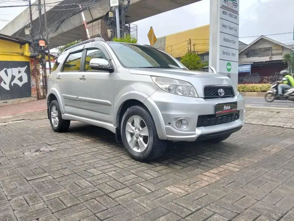 Toyota rush S at 2012