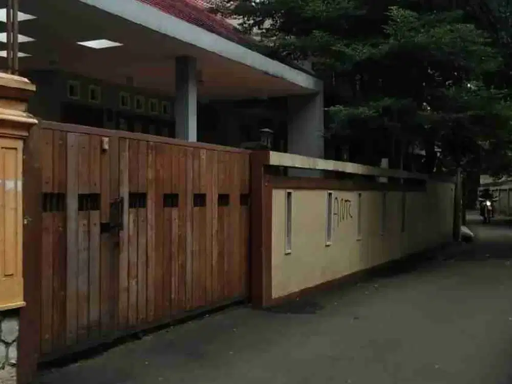 BANTING HARGA 435m RUMAH BESAR PONDOK PINANG INDAH KEBAYORAN LAMA JAKSEL