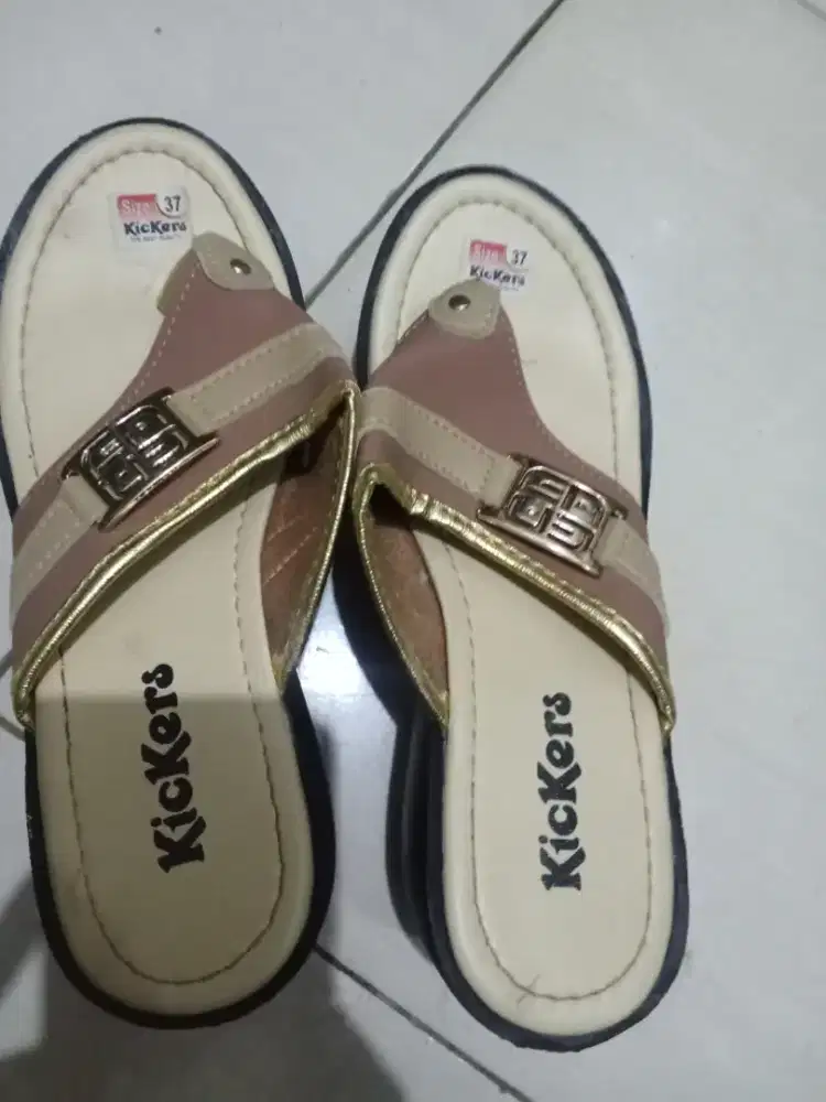 Sendal Wanita tinggi 5cm