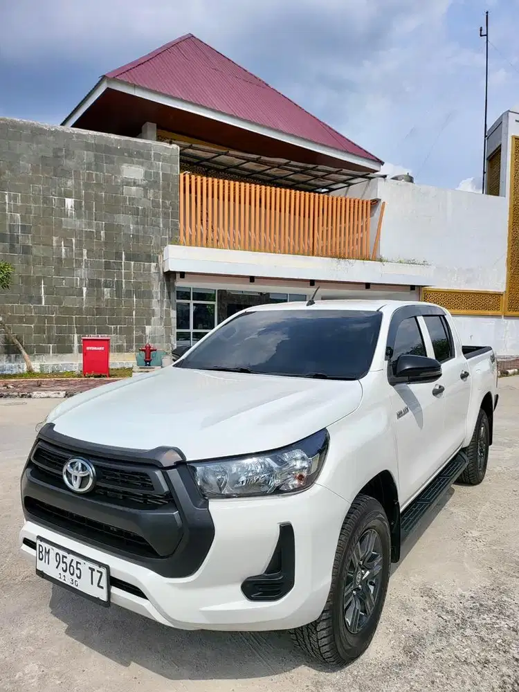 DIJUAL CEPAT ISTIMEWA TOYOTA HILUX E+ 2020 (UPGRADE FUL JADI G) 4x4 MT