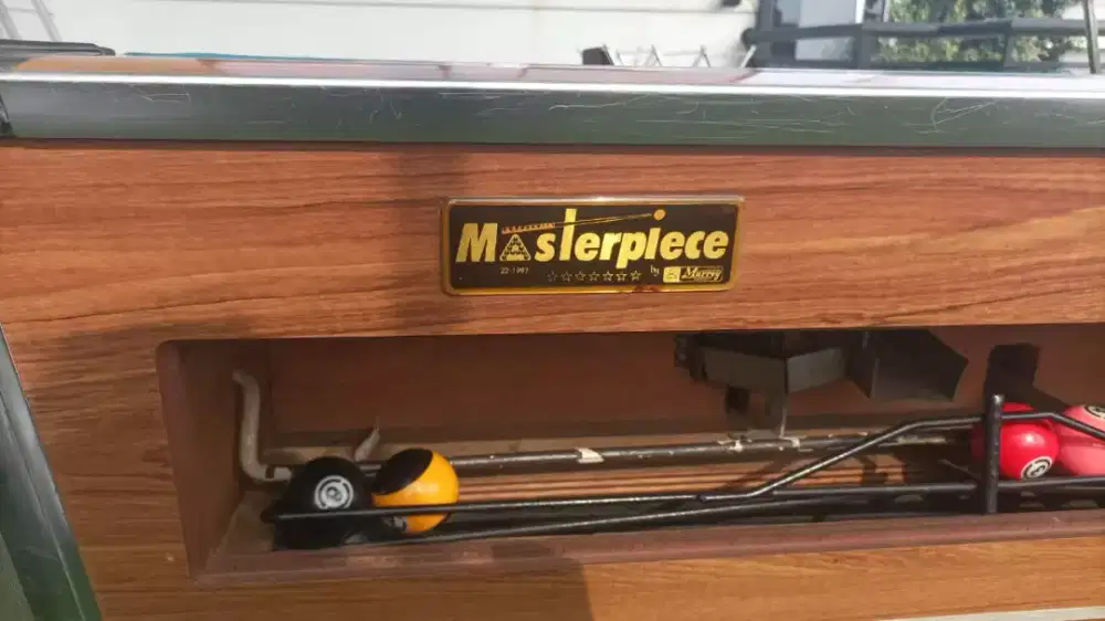 Di jual meja biliar masterpiece