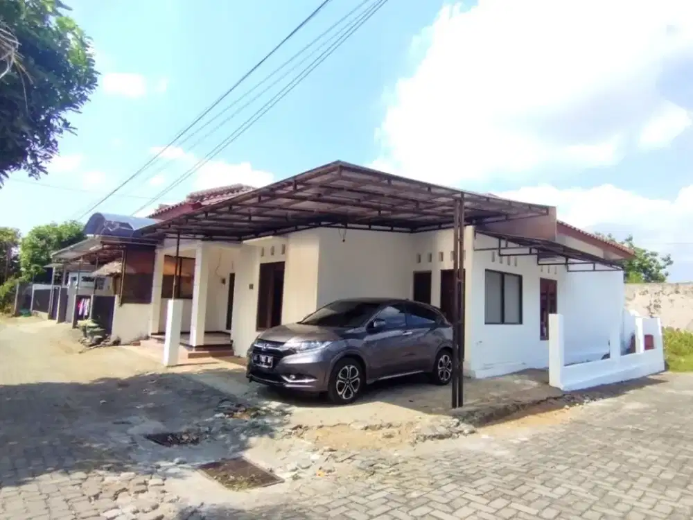 Rumah utara UGM dan Sekolah Al Azhar