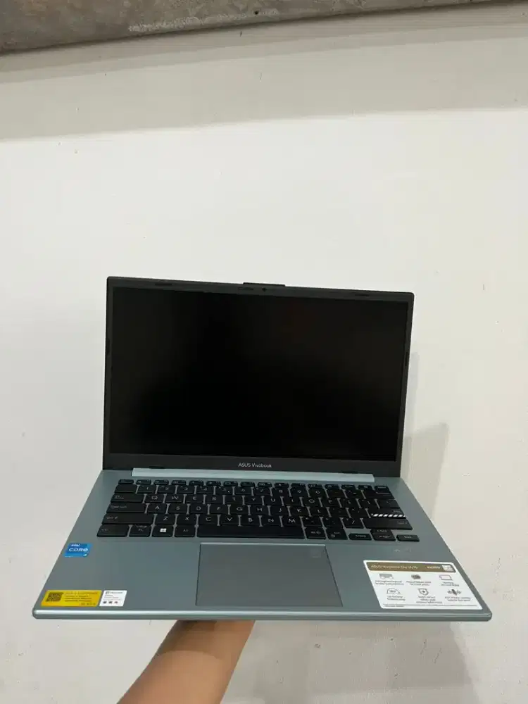 Laptop Asus vivobook E1404GA