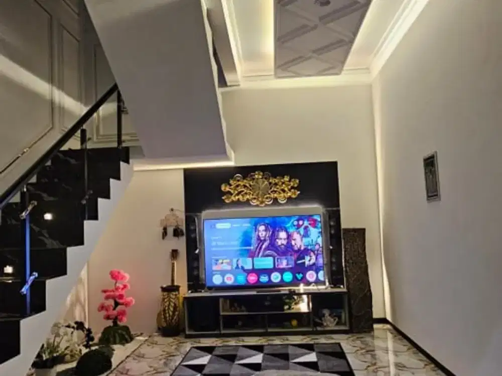 ISTIMEWA RUMAH MEWAH KOLAM RENANG FULL PERABOT SELANGKAH KE MALANG SKYLAND